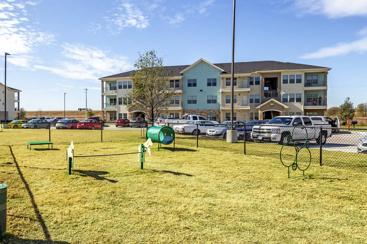 Best Apartments in Lockhart, Texas The Stanton (512) 3594188